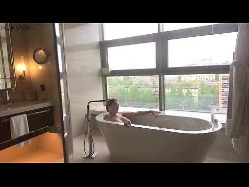 ❤️ Une énorme nana se branlant passionnément la chatte dans la salle de bains Sexe at porn fr.taxiporec.top ☑